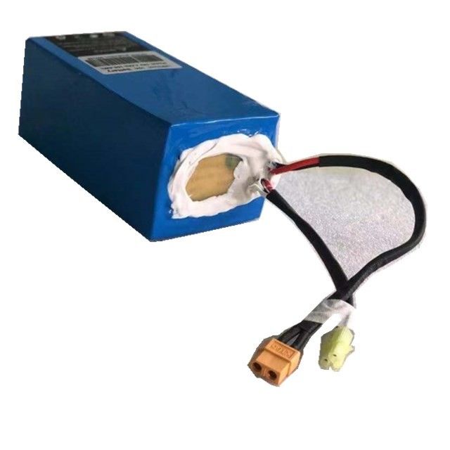 Pacote de bateria de lítio 18650 recarregável personalizado 7s3p 10s2p 24v 36v 18650 para scooter com conector XT60