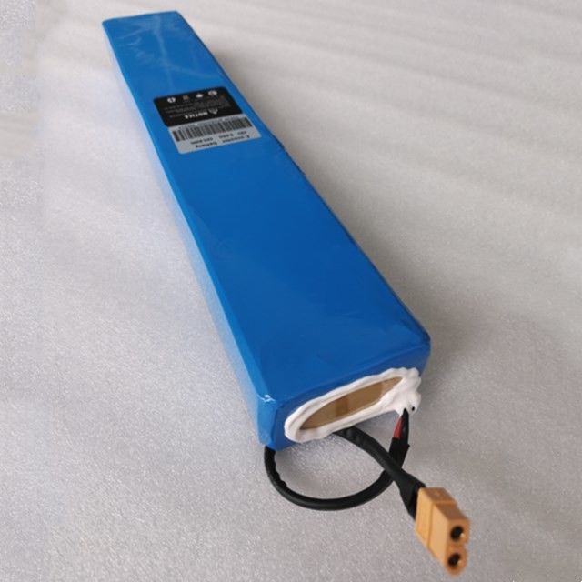Pacote de bateria de iões de lítio personalizado 18650 13s3p 48 Volt 9,6ah Bateria de scooter elétrico Pacote de bateria 3200mAh Célula