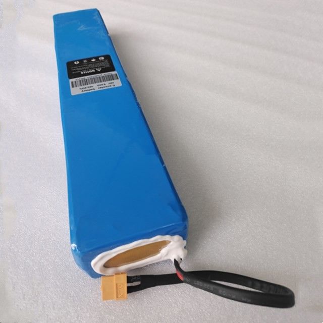 Pacote de bateria de iões de lítio personalizado 18650 13s3p 48 Volt 9,6ah Bateria de scooter elétrico Pacote de bateria 3200mAh Célula