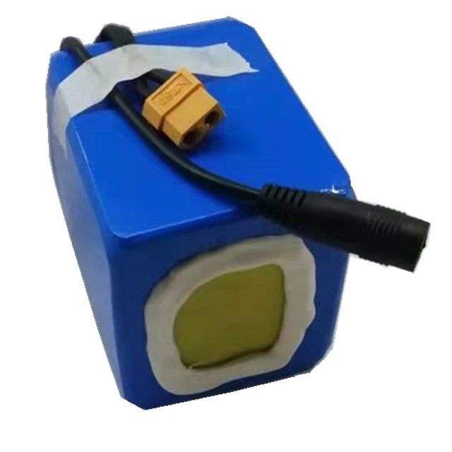 Bateria de lítio de 12 volts 10ah 18650 3cells em série com tomada de descarga XT60