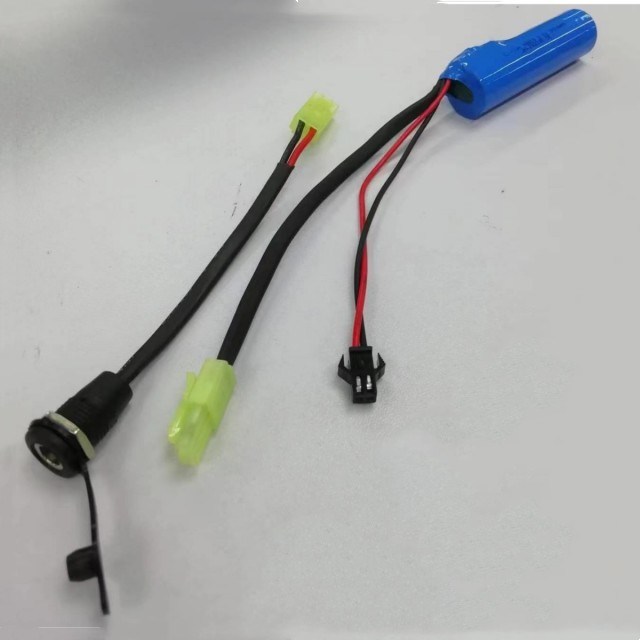 Bateria de bomba de água SM-2P 18650 1s 3,7v 2000mAh com plugue de carregamento DC5521