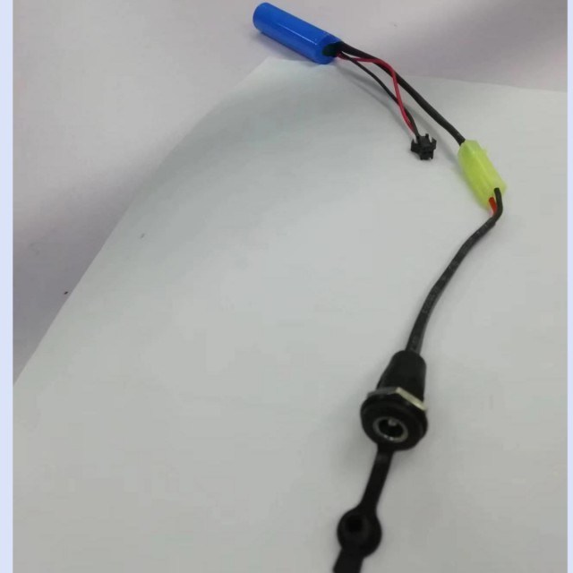 Bateria de bomba de água SM-2P 18650 1s 3,7v 2000mAh com plugue de carregamento DC5521