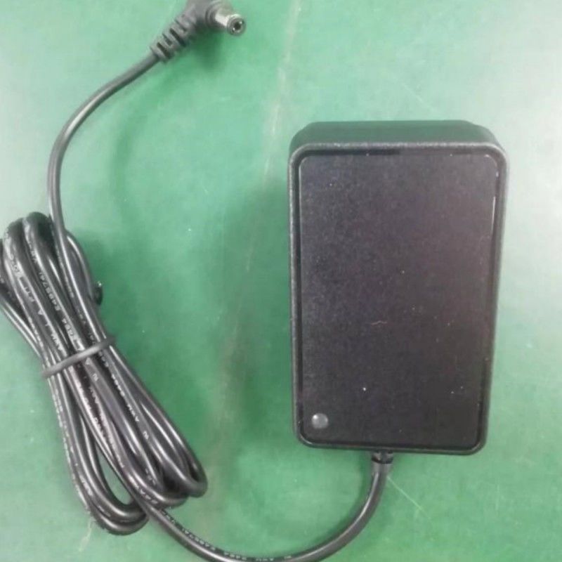 Carregador de bateria 12V 2A US Plug DC Bend Head 90° 2.1 mm Barril Jack Dois Amp