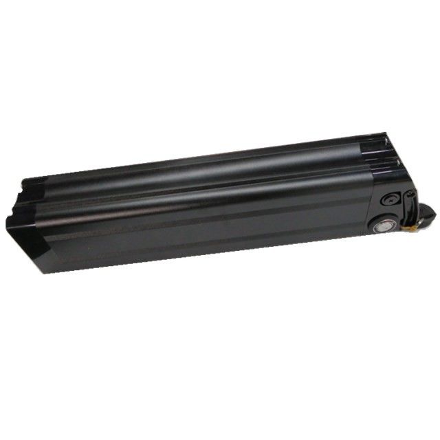 Pacote de bateria de peixe prateado 48V 15Ah para ebike com porta de carregamento de cabeça de canhão 3P
