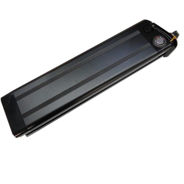 Pacote de bateria de peixe prateado 48V 15Ah para ebike com porta de carregamento de cabeça de canhão 3P