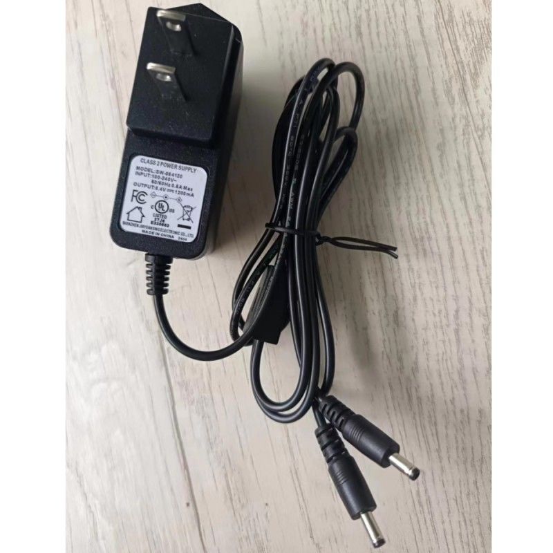 Carregador padrão dos EUA 8.4V 1.2A com duas cabeças de corrente contínua para bateria de luva aquecida