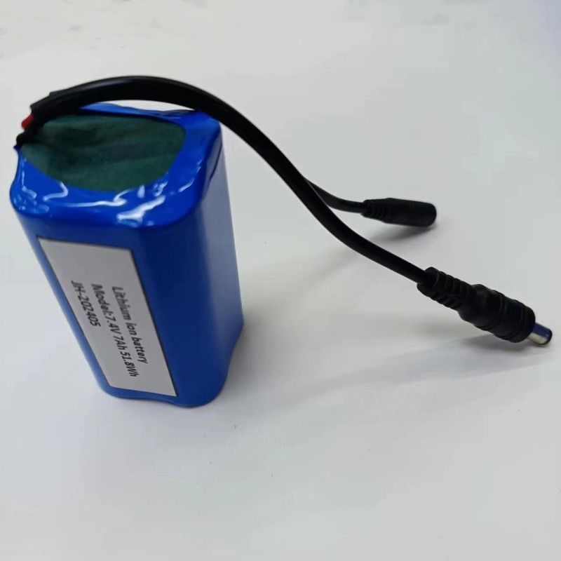 Bateria de 7,4 V Capacidade máxima para 4 células 18650 Bateria com tomada de CC